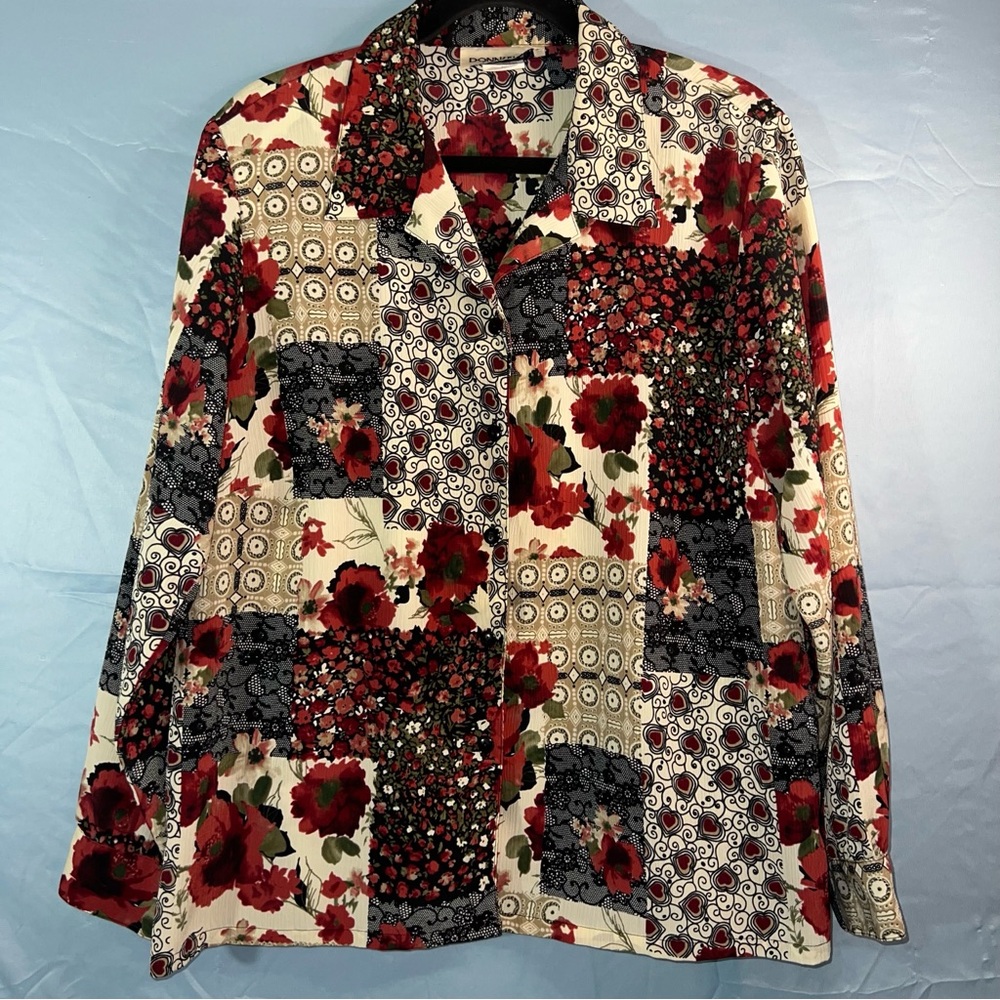 💕 Donnkenny Petite Heart Print Button-Up Blouse 💕